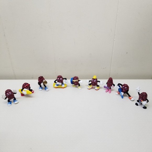 9 California Raisins Figurine Lot Plastic Figures 1980s Display Groovy Hippie